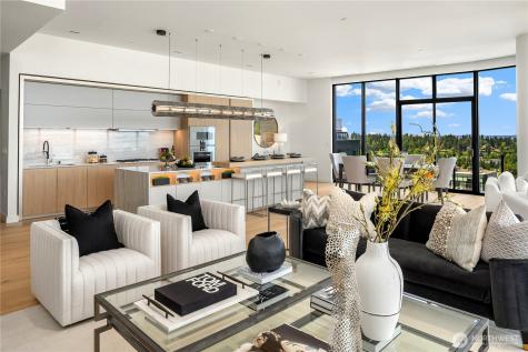 838 Avenue Square NE Bellevue WA 98004