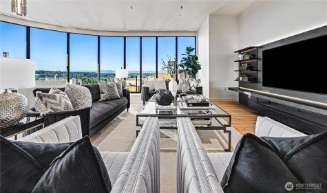 838 Avenue Square NE Bellevue WA 98004