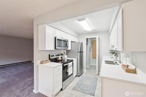 7307 N Skyview Place Tacoma WA 98406