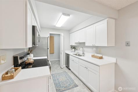 7307 N Skyview Place Tacoma WA 98406