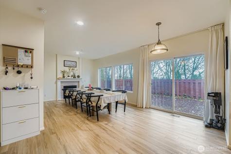 4109 S 220th Place Kent WA 98032