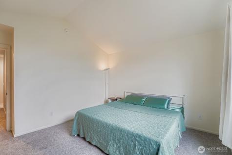 4109 S 220th Place Kent WA 98032
