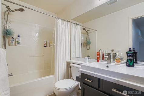 4109 S 220th Place Kent WA 98032