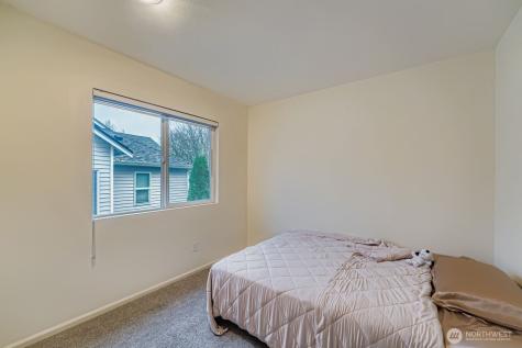 4109 S 220th Place Kent WA 98032