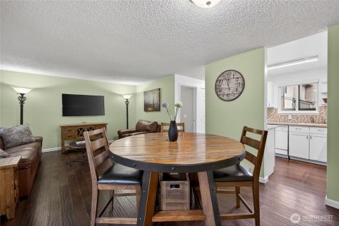 10037 NE 138th Place Kirkland WA 98034