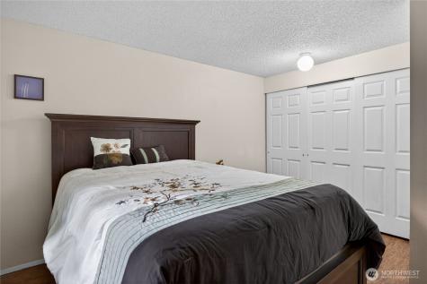 10037 NE 138th Place Kirkland WA 98034
