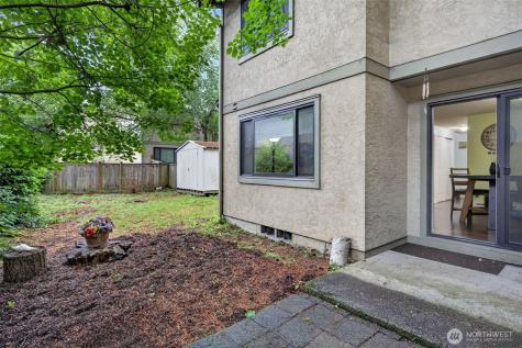 10037 NE 138th Place Kirkland WA 98034