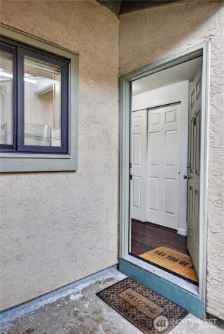 10037 NE 138th Place Kirkland WA 98034