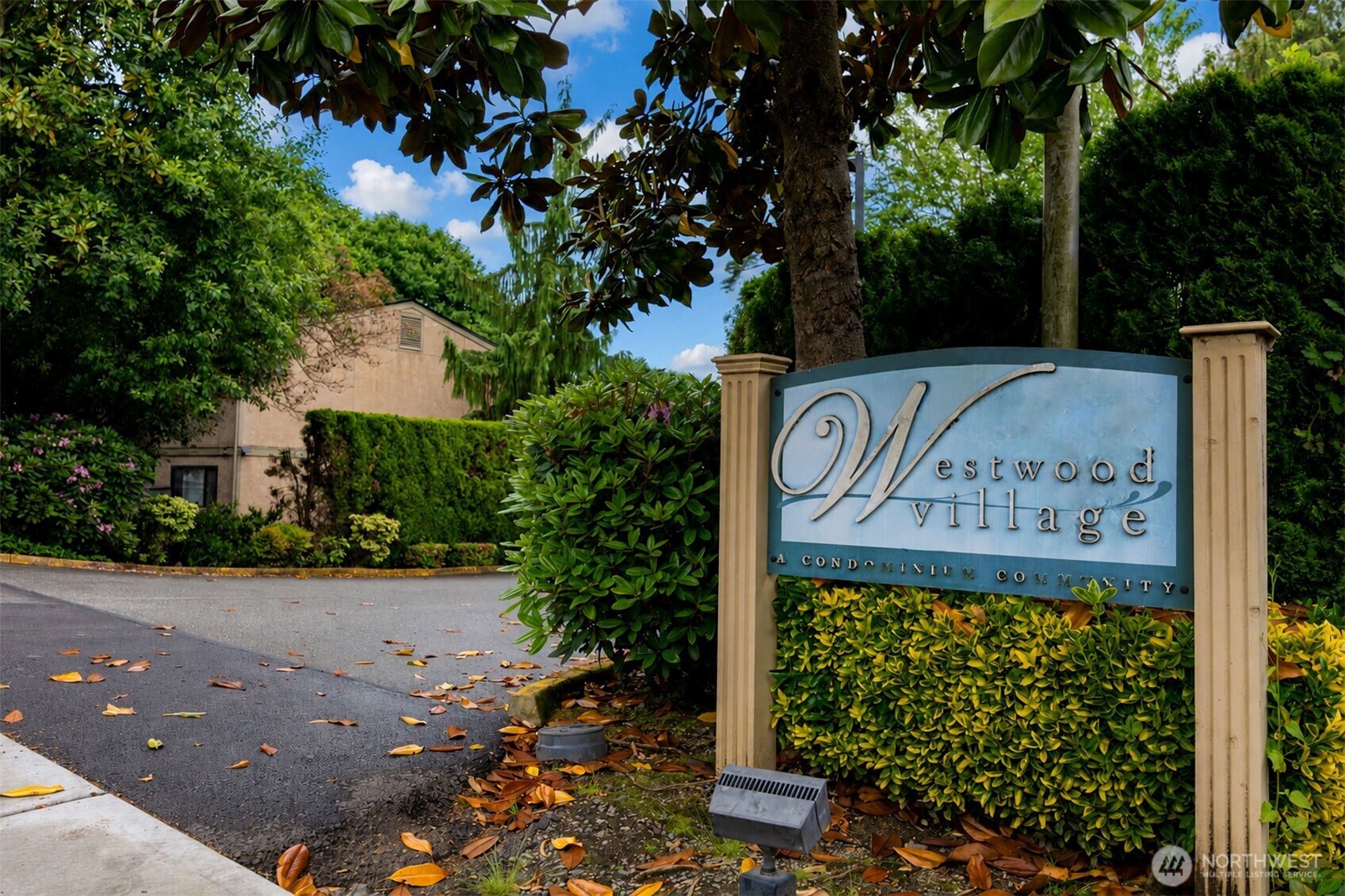 10037 NE 138th Place Kirkland WA 98034