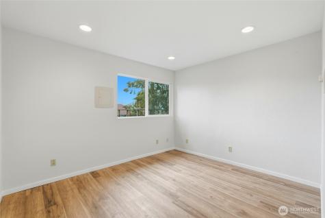 4404 Terrace Drive Everett WA 98203