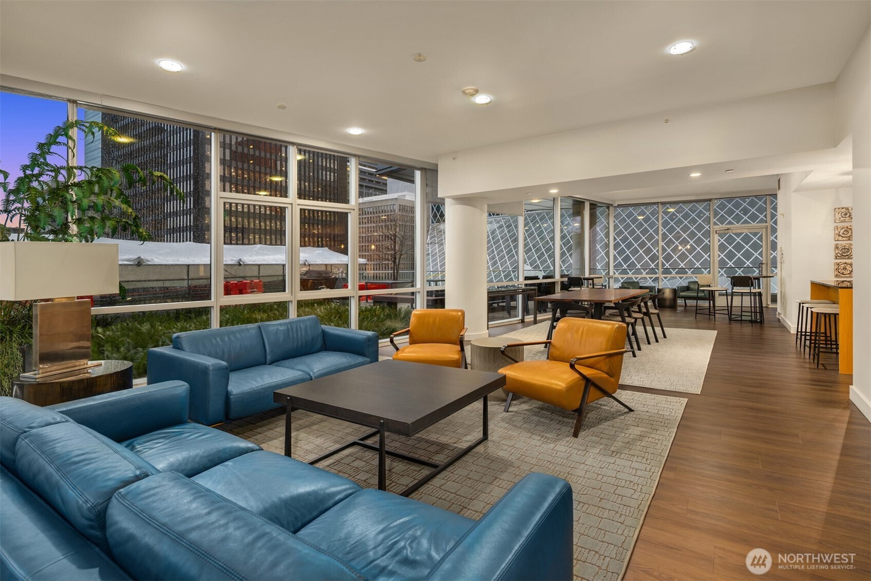 909 5th Avenue Seattle WA 98164