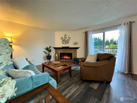 323 75th Street SE Everett WA 98203