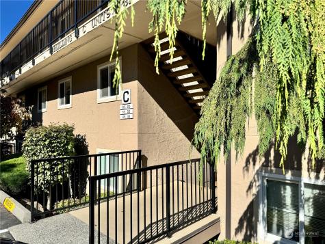 323 75th Street SE Everett WA 98203