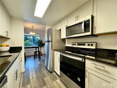 323 75th Street SE Everett WA 98203