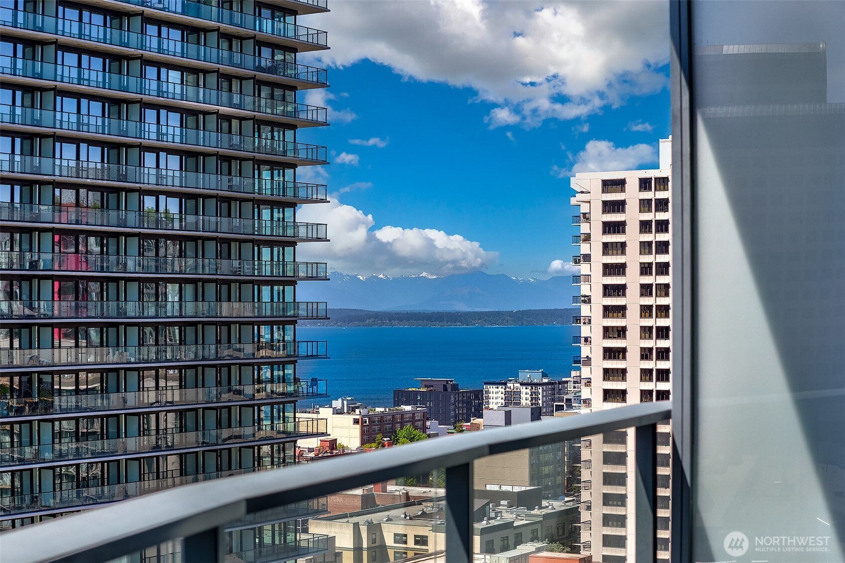 1920 4th Avenue Seattle WA 98101