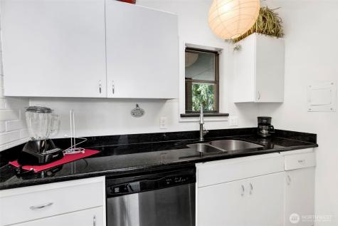 10911 Glen Acres Drive S Seattle WA 98168