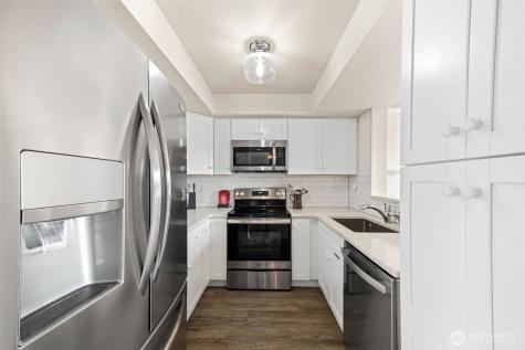1002 S 312th Federal Way WA 98003