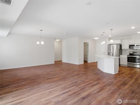 3803 17th Street SW Puyallup WA 98373