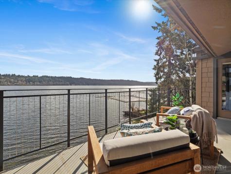 17412 NE 40th Place Redmond WA 98052