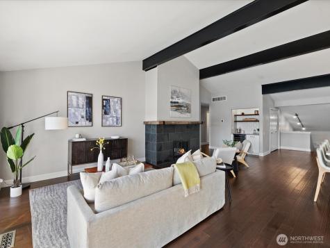 17412 NE 40th Place Redmond WA 98052
