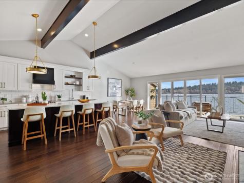 17412 NE 40th Place Redmond WA 98052