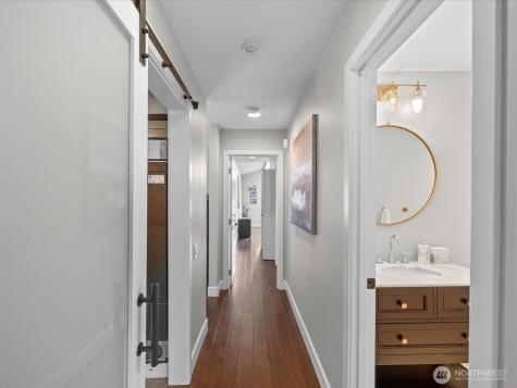 17412 NE 40th Place Redmond WA 98052
