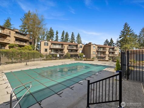 17412 NE 40th Place Redmond WA 98052