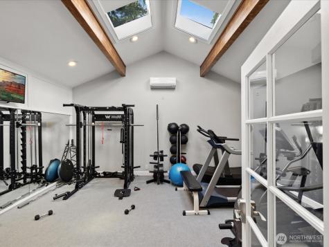 17412 NE 40th Place Redmond WA 98052
