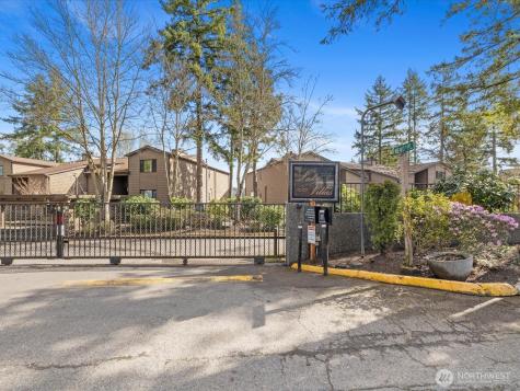 17412 NE 40th Place Redmond WA 98052