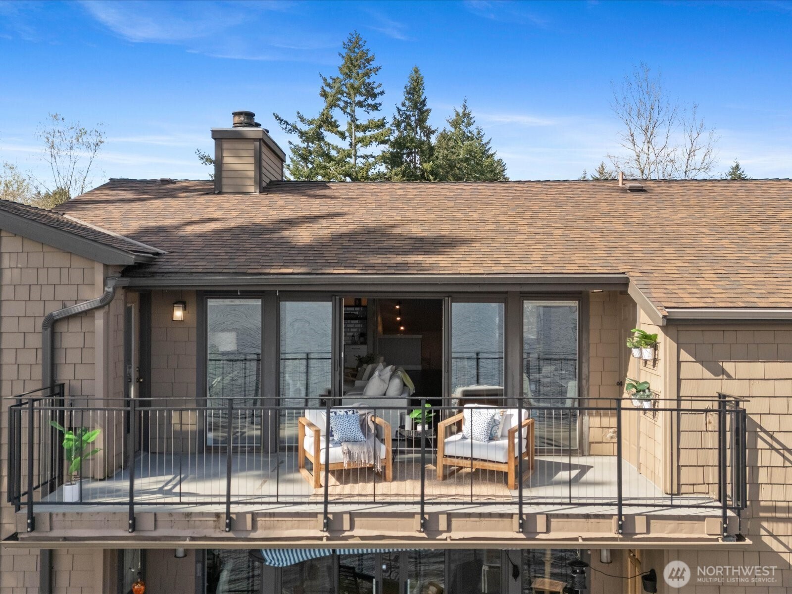 17412 NE 40th Place Redmond WA 98052