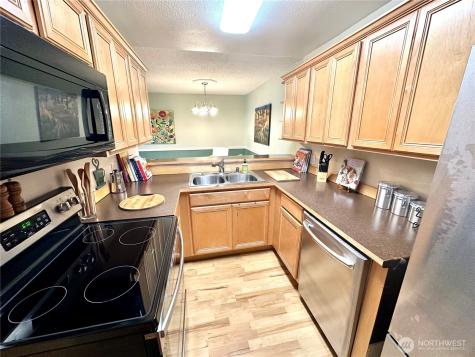 2532 S 317th Street Federal Way WA 98003