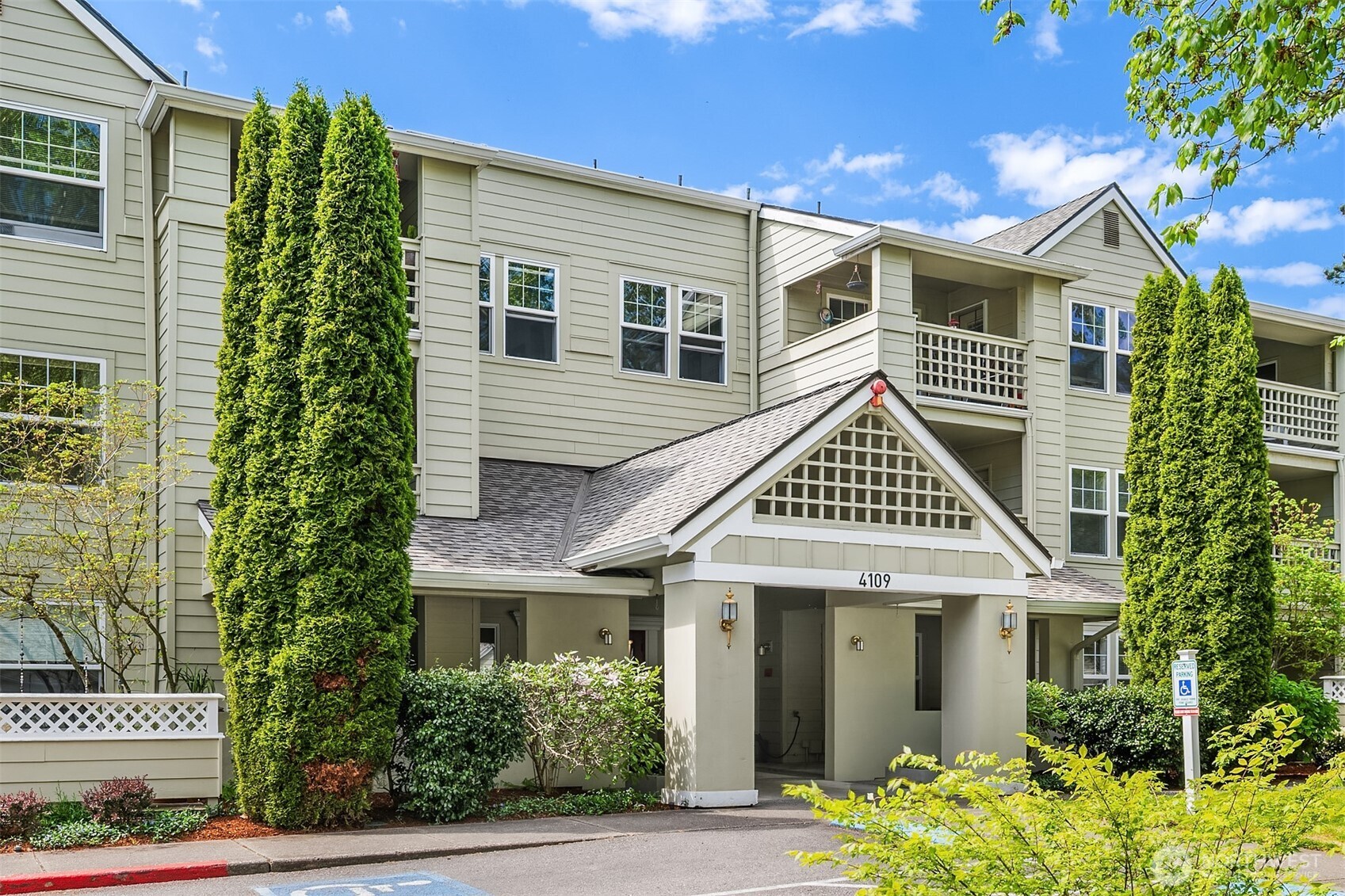4109 224th Lane SE Issaquah WA 98029