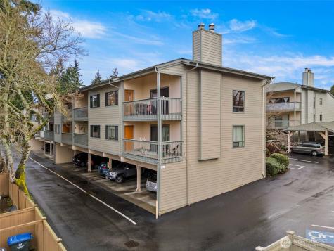 330 Grow Avenue NW Bainbridge Island WA 98110