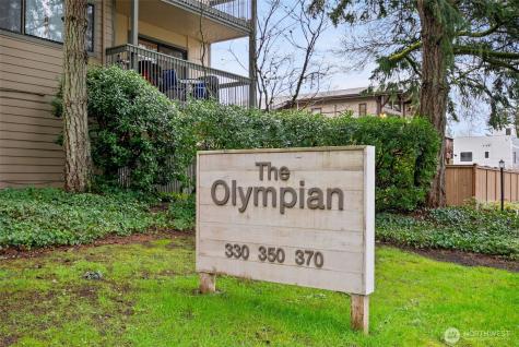 330 Grow Avenue NW Bainbridge Island WA 98110