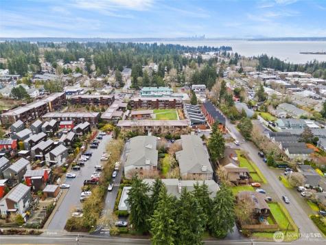 330 Grow Avenue NW Bainbridge Island WA 98110