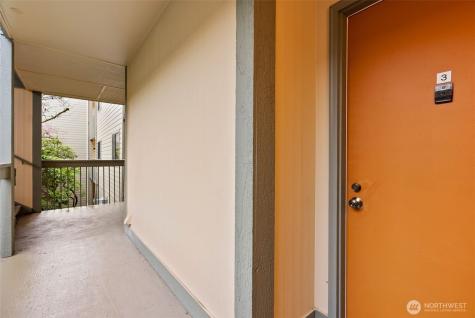 330 Grow Avenue NW Bainbridge Island WA 98110
