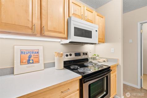 330 Grow Avenue NW Bainbridge Island WA 98110