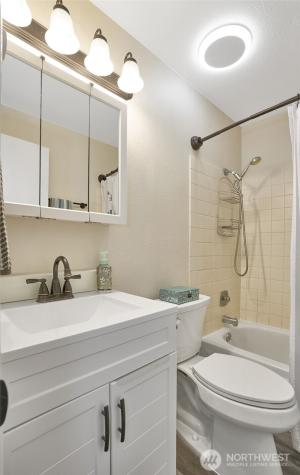 10822 SE 260th Street Kent WA 98030