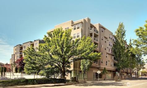 4343 Roosevelt Way NE Seattle WA 98105
