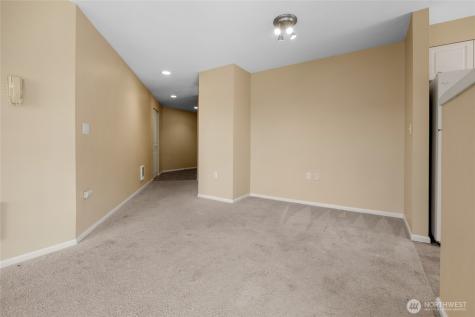 4343 Roosevelt Way NE Seattle WA 98105