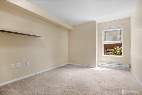 4343 Roosevelt Way NE Seattle WA 98105