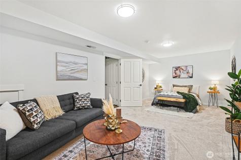 5523 Lakemont Boulevard SE Bellevue WA 98006