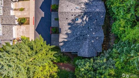 5523 Lakemont Boulevard SE Bellevue WA 98006