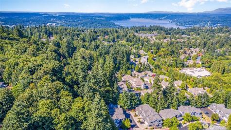 5523 Lakemont Boulevard SE Bellevue WA 98006