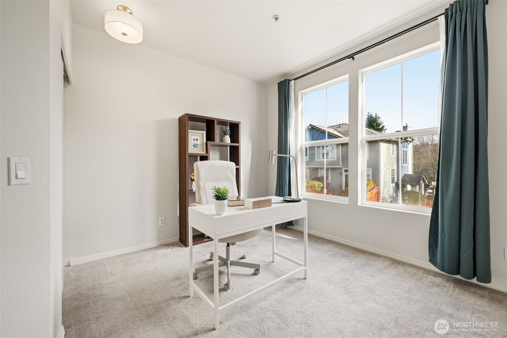 2046 Newport Way NW Issaquah WA 98027