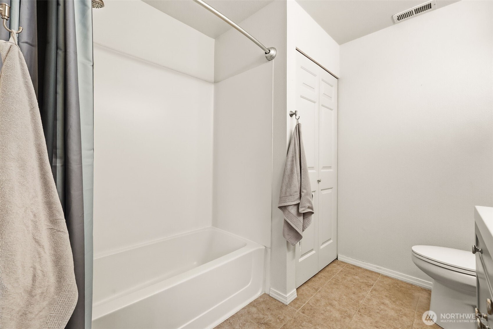 2046 Newport Way NW Issaquah WA 98027