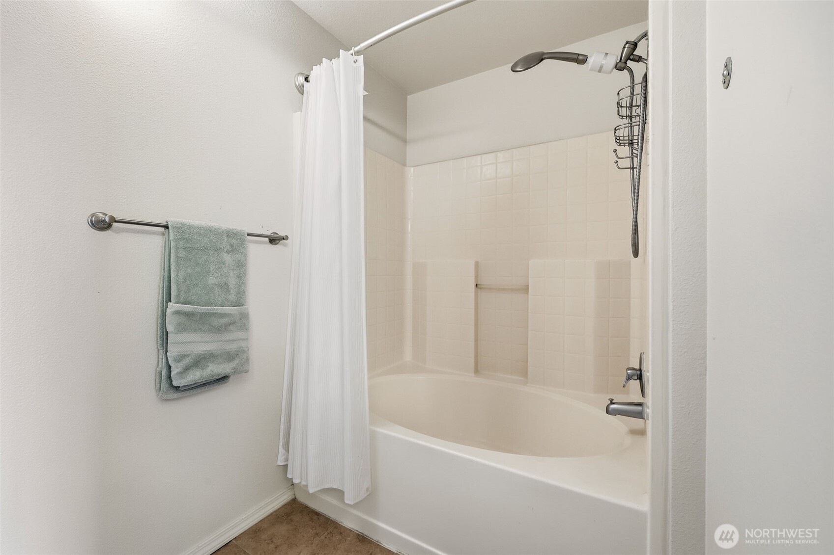 2046 Newport Way NW Issaquah WA 98027
