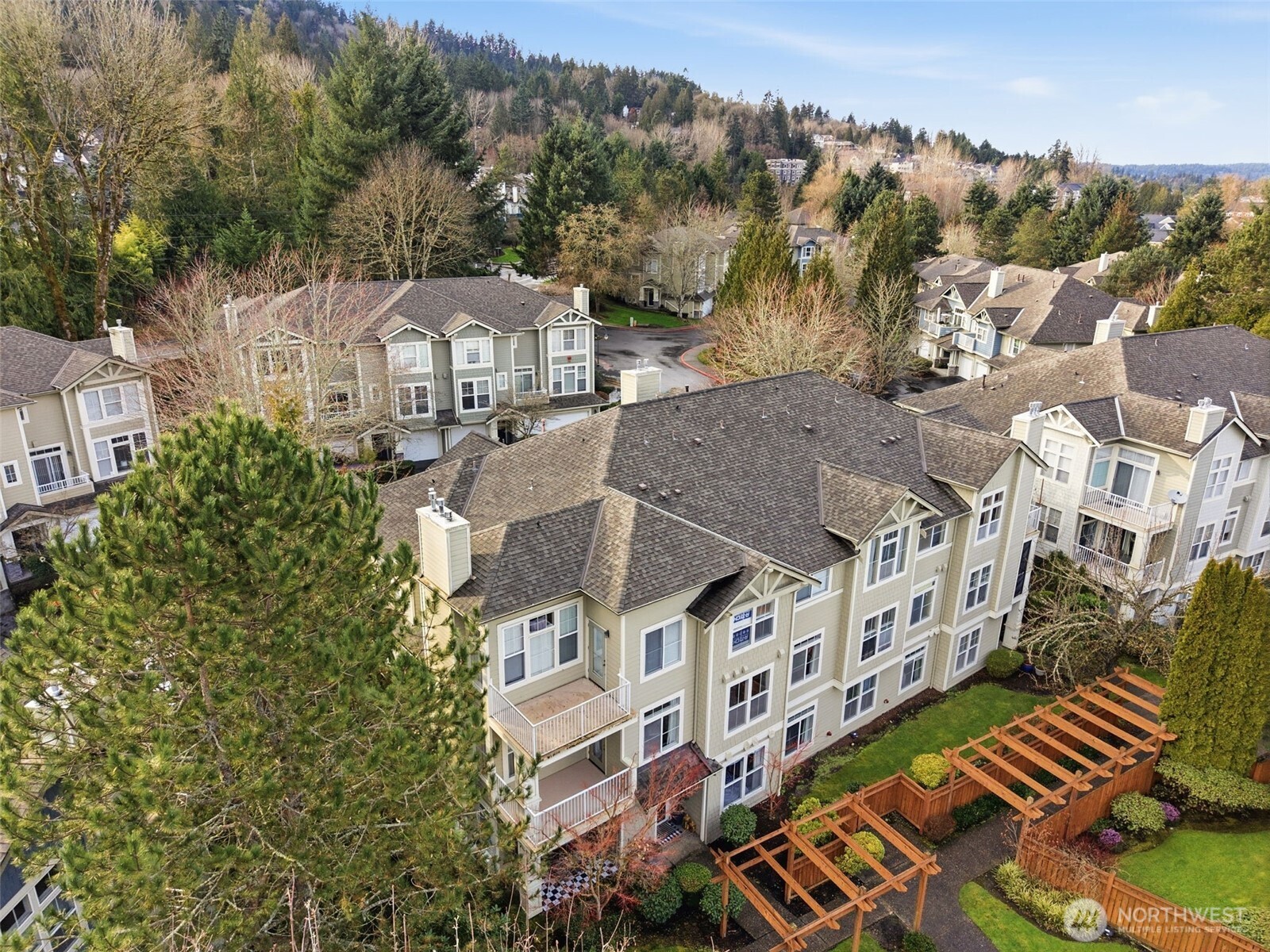 2046 Newport Way NW Issaquah WA 98027