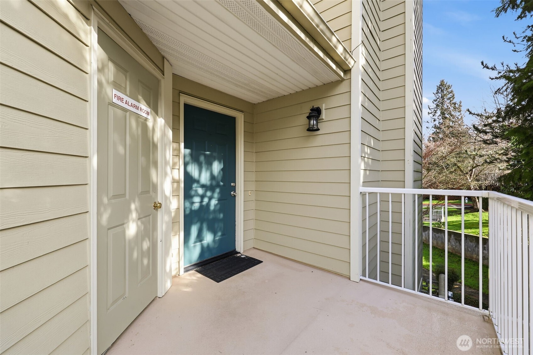 2046 Newport Way NW Issaquah WA 98027