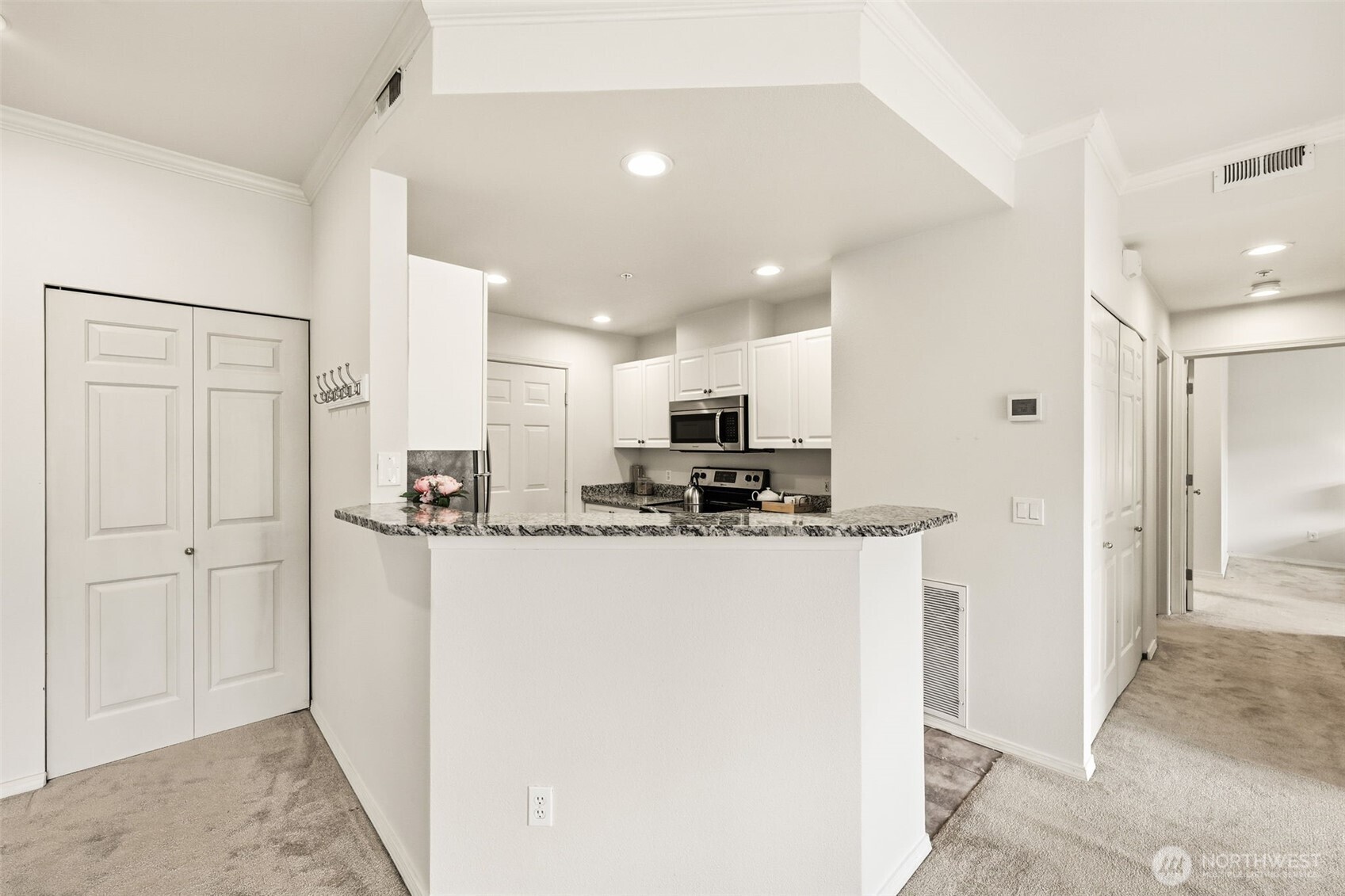 2046 Newport Way NW Issaquah WA 98027